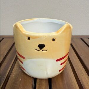 Cute Ceramic Cat Planter in Yellow, White & Red for Succulents/Plants
